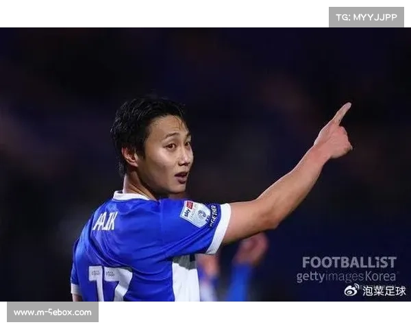 韩国球员旅欧战报：黄喜灿受困包夹，裴俊浩失良机