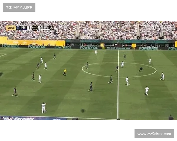 颁奖夜背后的汉普顿：从切尔西三冠王到英格兰欧洲杯功臣